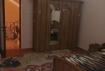 Casă cu 4 camere în Nicolae Bălcescu - 4