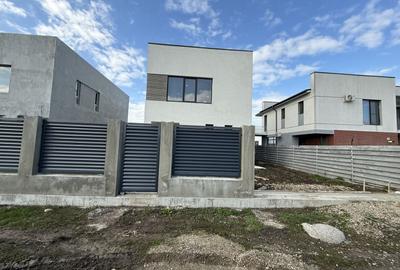 Casă individuală cu 4 camere cu Canalizare în Tunari - 57