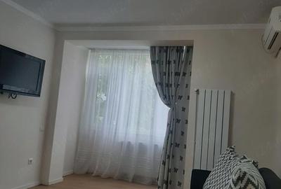 Apartament cu 3 camere semidecomandat în Central - 2