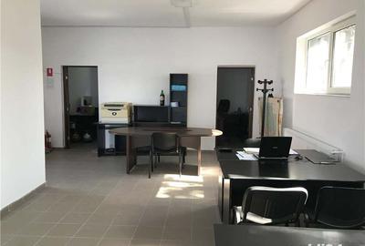 Spațiu comercial, de 90 mp, în Central - 2