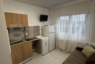 Camera de vanzare, 13mp, complet renovata, zona Tractorul - 2