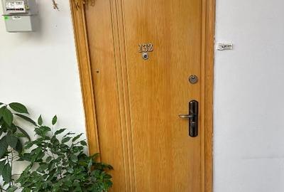 Vand 2 apartamente situate în aceiași scară de bloc. - 8