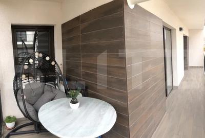 Apartament de vanzare cu 2 camere, 57 mp utili , 12 mp balcon ,  zona Unirii - 8