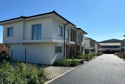 Duplex 100 mp utili, teren 200mp, ansamblu privat, Floresti - 2