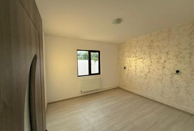 Casă individuală cu 3 camere cu Canalizare în Central - 12