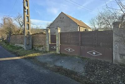 Casă cu 6 camere cu Teren 1400 Mp în Chitid - 10