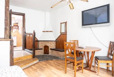 Apartament cu 7 camere decomandat în Centrul Istoric - 1