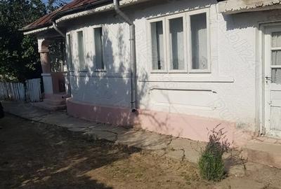 Casa de vanzare la 5 km de Focsani