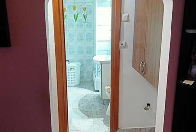 Apartament cu 2 camere semidecomandat în 9 Mai - 14