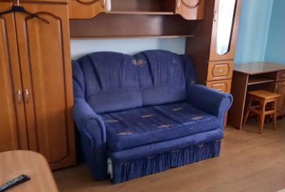 Garsonieră decomandată în Titan