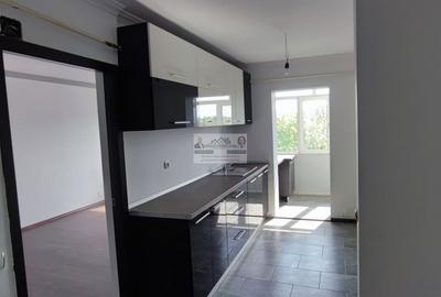 Apartament cu 3 camere decomandat în Central - 4