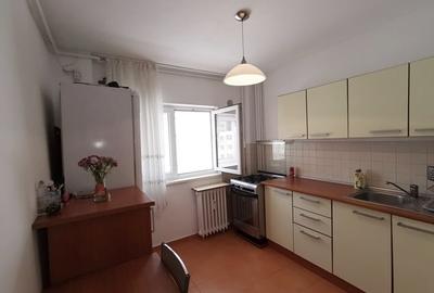 Apartament cu 2 camere semidecomandat, mobilat în Veteranilor - 1