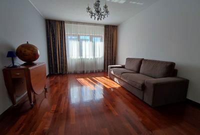 Apartament cu 3 camere decomandat în Sârbi - 4
