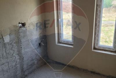 Casa cu 4 camere Aradul Nou - 6