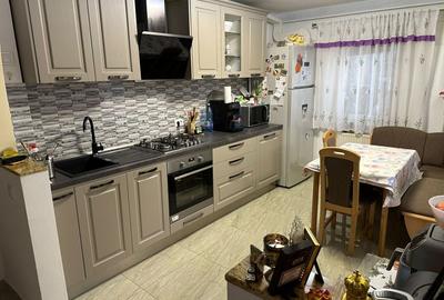 Apartament cu 3 camere decomandat în Central - 2