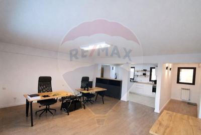 Spațiu comercial, de 93 mp, în P-ța Unirii