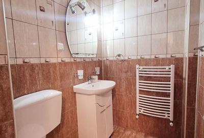 Apartament cu 4 camere decomandat în Central - 11