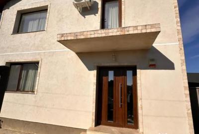 Casă cu 5 camere cu Teren 281 Mp în Valu lui Traian