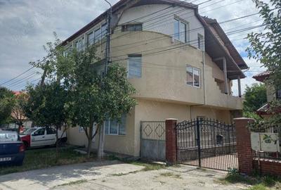 Propietar vind casa constructie noua P +E+M+Pod.Ocazie 400mp Propietar vind casa constructie noua P +E+M+Pod.Ocazie 400mp - 2