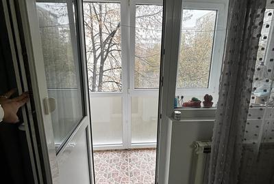 Apartament cu 3 camere decomandat în Drumul Taberei - 8