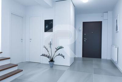 Casă cu 5 camere cu Teren 250 Mp în Pantelimon - 2