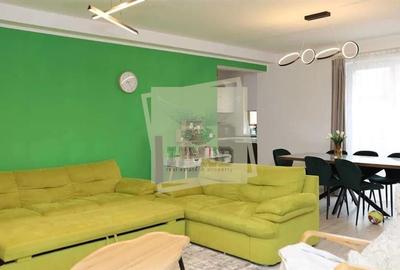 Apartament 3 camere cu balcon zona City Residence