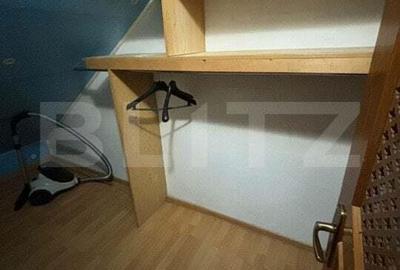 Casă cu 10 camere cu Teren 80 Mp în Central - 20