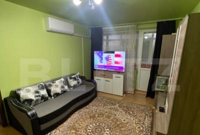 Apartament cu 3 camere semidecomandat în Brazda lui Novac