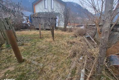 Casă cu 4 camere în Central - 2