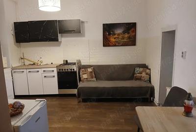 De inchiriat partament 2 camere Centru - 3