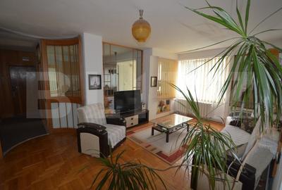 Apartament de inchiriat de 4 camere, Centrul Civic
