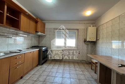 Apartament cu 3 camere, 2 bai, decomandat, centrala proprie, Sagulu - 6