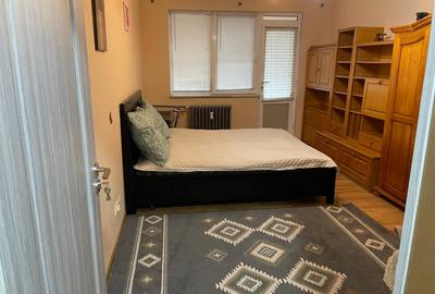 Apartament cu 3 camere semidecomandat, mobilat în Vatra Luminoasă - 9