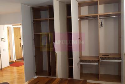 Apartament cu 3 camere semidecomandat, mobilat în P-ța Romană - 56