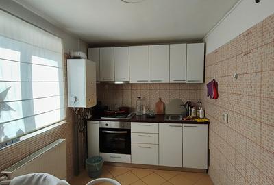 Apartament cu 2 camere semidecomandat în Platoul Izvor - 12