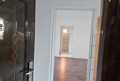 Apartament cu 2 camere nedecomandat în Astra - 1