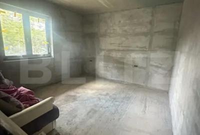 Casă cu 6 camere cu Teren 900 Mp în Central