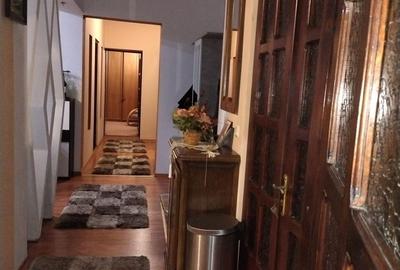 Apartament cu 3 camere în Central - 9