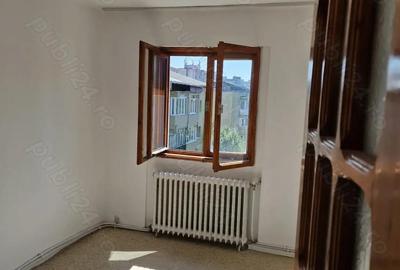 Casă cu 3 camere în George Enescu - 6