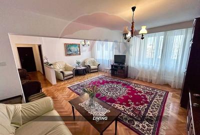 Apartament cu 4 camere decomandat, mobilat în Traian