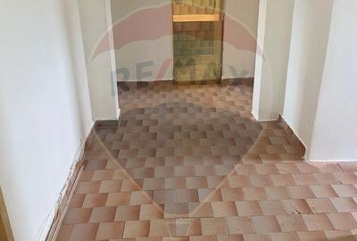Apartament cu 3 camere decomandat în Central - 20