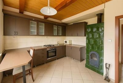 Casă cu 1 camere cu Teren 3035 Mp în Episcopia Bihorului - 4