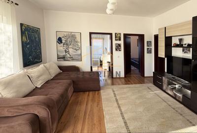 Apartament cu 3 camere decomandat, mobilat în Dumbrăvița