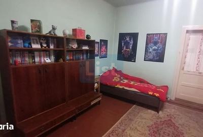 Casă cu 3 camere cu Canalizare în Central - 13