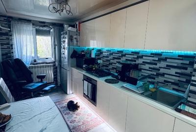 Apartament cu 3 camere decomandat, mobilat în Tomis Nord - 9