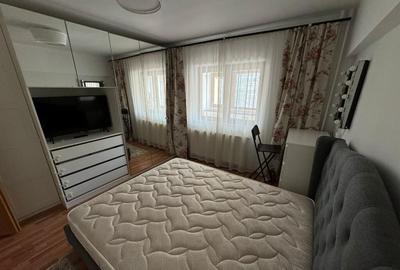 Apartament cu 3 camere decomandat în Decebal - 2