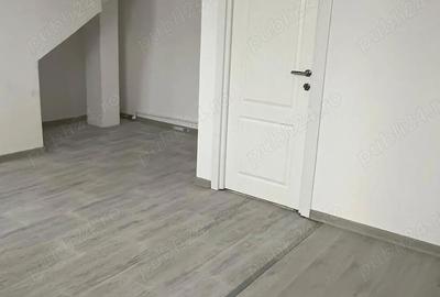 Spațiu comercial, de 90 mp, în Central - 1