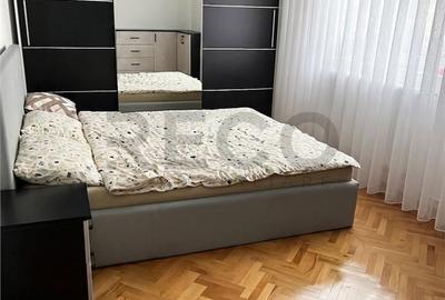 Apartament cu 4 camere decomandat în Cantemir - 11