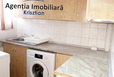 Apartament cu 2 camere de vanzare - Zona Micro 14 - 3