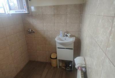 Casă cu 4 camere cu Canalizare în Girocului - 12